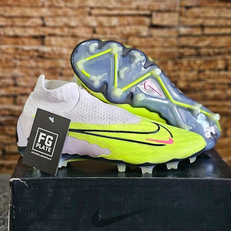 کفش فوتبال نایک فانتوم جی ایکس Nike Phantom GX (بار آمازون) سایز 43