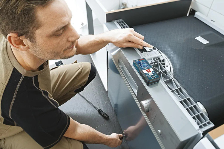متر لیزری 50متری بوش مدل GLM50C