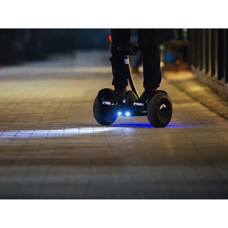 اسکوتر برقی ninebot مدل S رنگمشکی( نمونه ویترینی مغازه،استفاده نشده با 30 درصد زیر قیمت بازار)